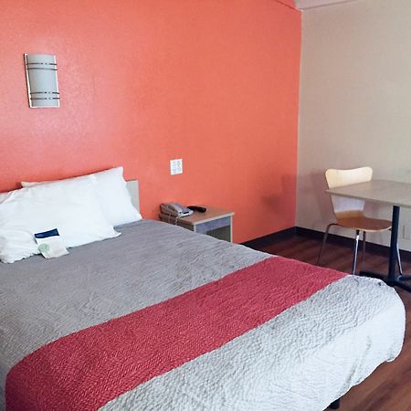 Motel 6-Warwick, Ri - Providence Airport - I-95 Экстерьер фото