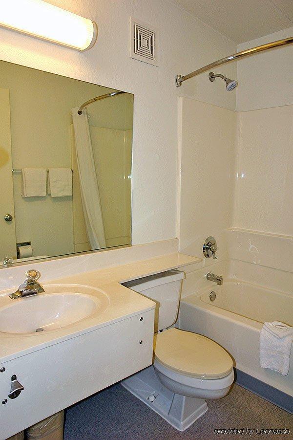 Motel 6-Warwick, Ri - Providence Airport - I-95 Экстерьер фото
